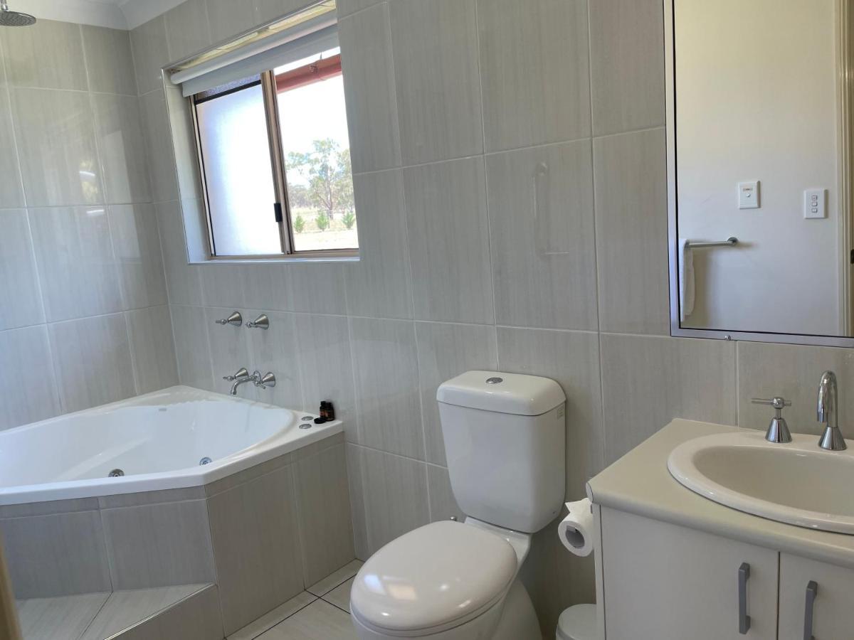 Crows Nest Motel Bagian luar foto