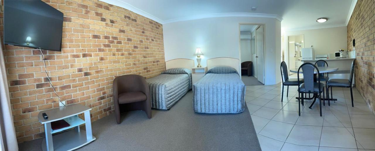 Crows Nest Motel Bagian luar foto